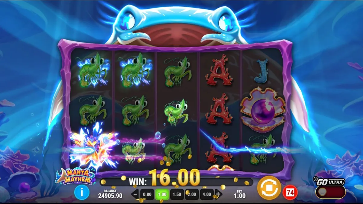 Giao diện trò chơi Manta Mayhem với chú cá đuối xanh và rạn san hô rực rỡ